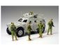 Preview: Tamiya 1:35 JGSDF Fig.-Set Humani.Helfer (5)