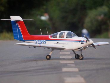 VQ Model Piper PA-38 Tomahawk / 1900mm