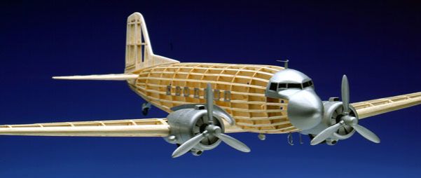 Guillows Douglas DC-3 Balsabausatz Spw. 90cm